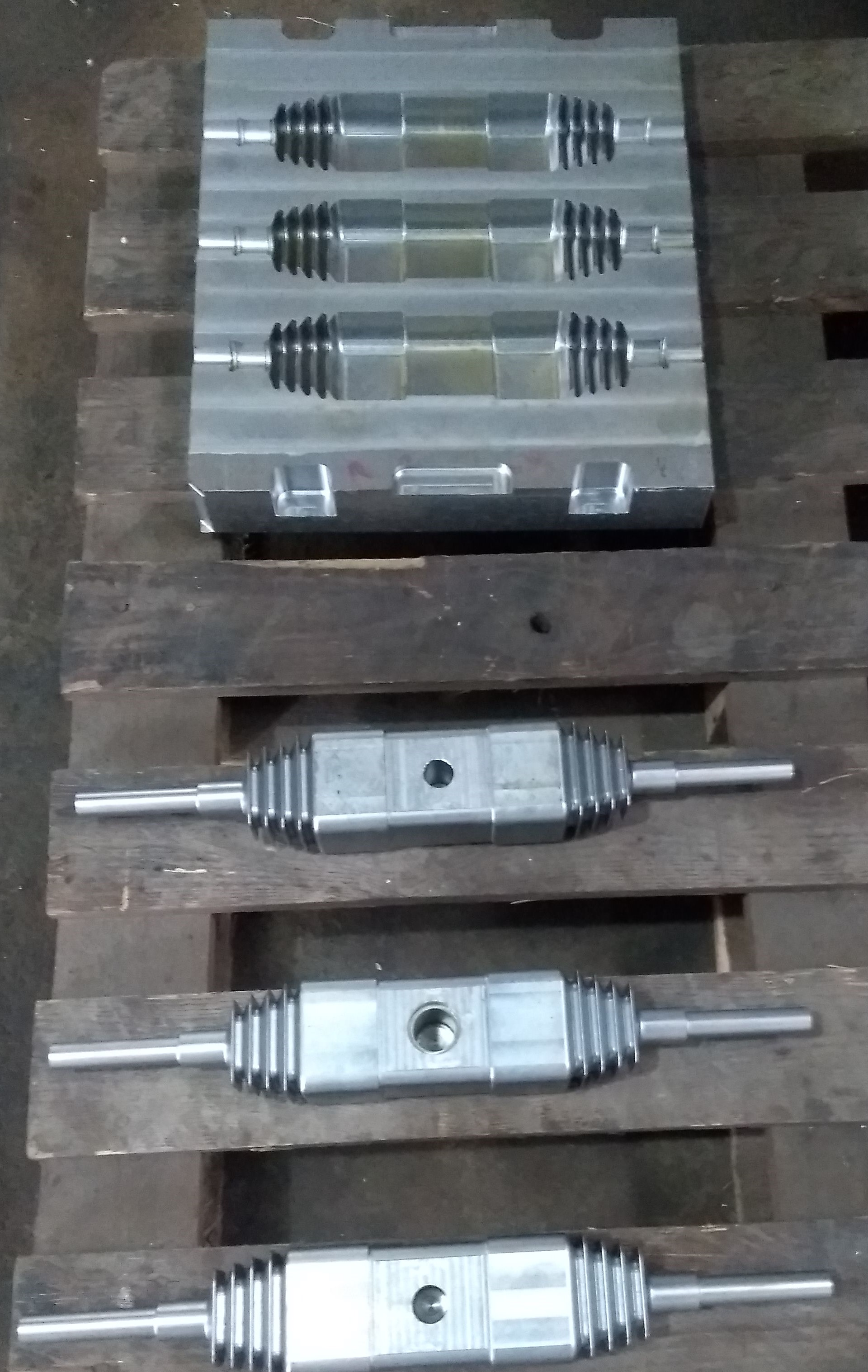 Matriz para sanfona de borracha por compressão